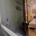 V-appartment アパート ティラナ